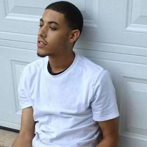 Meet your Posher, Gregory